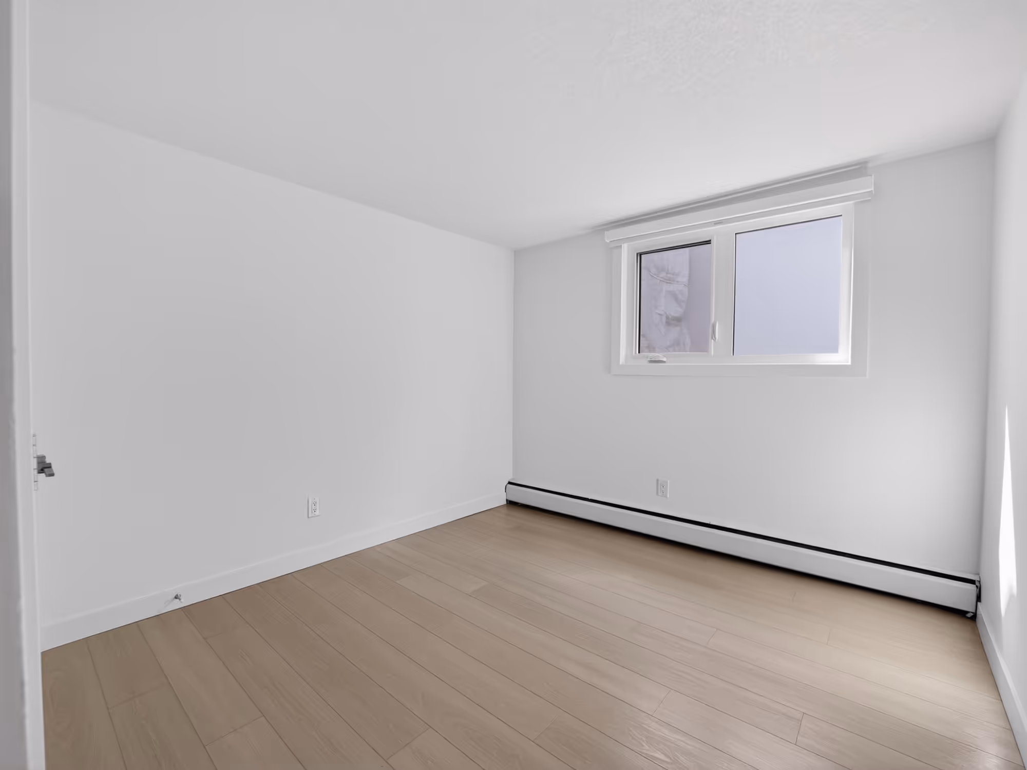 Connaught 2Bed interior view 7